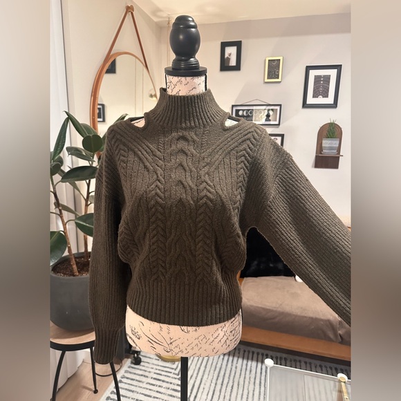 NWT Express Olive Green Cable Knit Sweater with Shoulder Cutouts - Size XS - Picture 3 of 10
